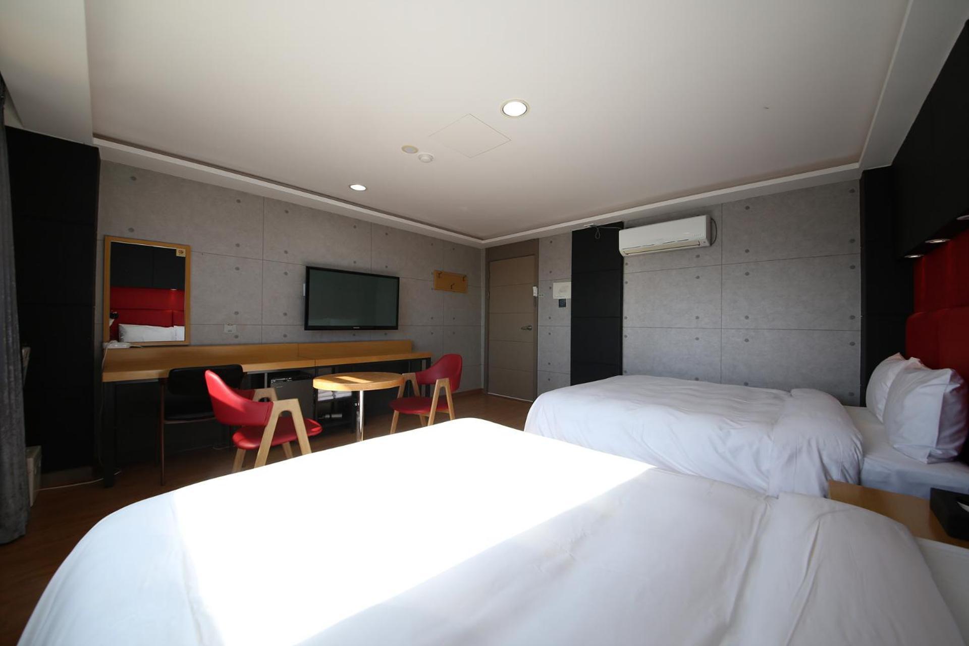 Hotel Memory Jumunjin- Welcome Drink Provided Gangneung Exterior photo